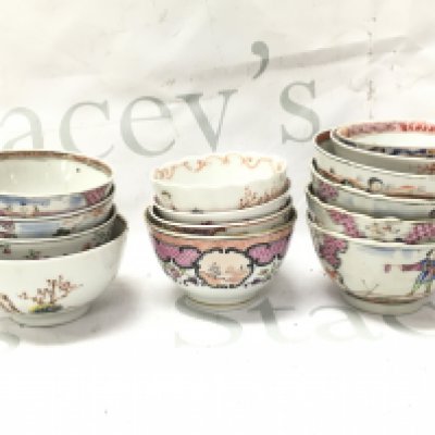 A collection of Chinese Famille rose tea bowls. Some hairline cracks. This lot cannot be posted