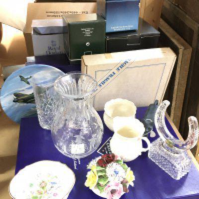 A collection of boxed ceramics including Ansley dish, Royal Doulton, Belfast crystal, Edinburgh crystal etc- NO RESERVE