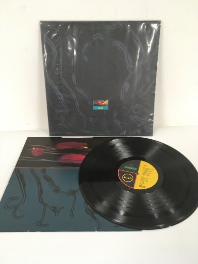 A first UK pressing of the 1990 Lush compilation LP Gala on 4AD CAD 0017.