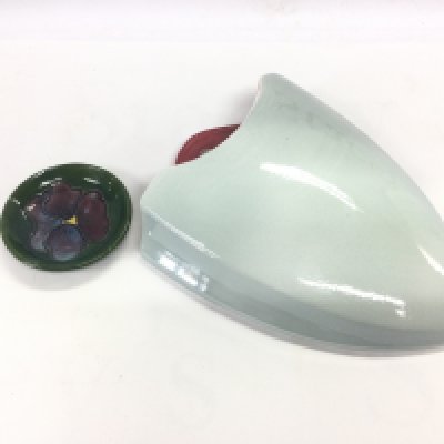 A Moorcroft pin dish and a Sylvac wall pocket (2). Shipping category D.