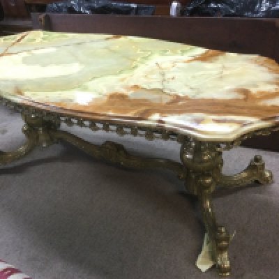 A mid 20th Century design onyx coffee table, approx 120cm. Shipping category D. NO RESERVE