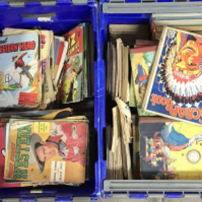 Vintage comic books including Superman no 31 , no 55, Marvelman, The Cisco Kid, Tarzan, Billy the Kid etc.