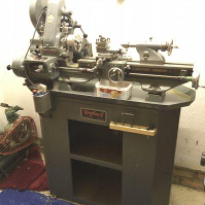 An extremely good condition Myford lathe single phase and with lots of accessories full working order. Viewing by appointment only sold in situ buyer to collect RM15 South Ockendon Essex.