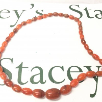 A Graduated Baltic Amber Necklace, 80cm 65g