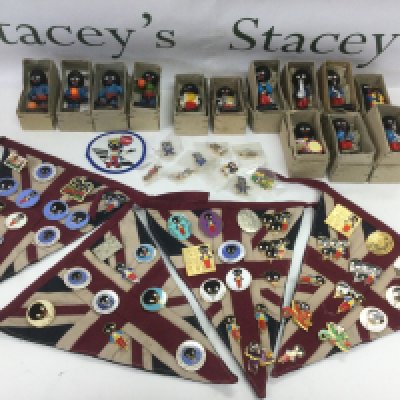 A collection of Robertson's collectable enamel badges, jazz figures and football players. Shipping category B.