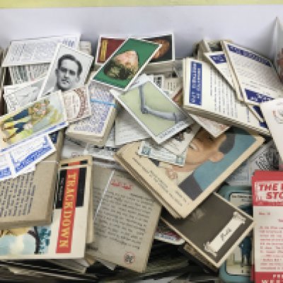 A box of mixed cigarette and trade cards including Players, Ogdens, Wills etc. no reserve postage category B